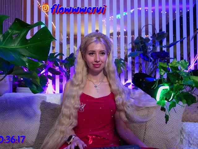 FlowwwerGirl webcam