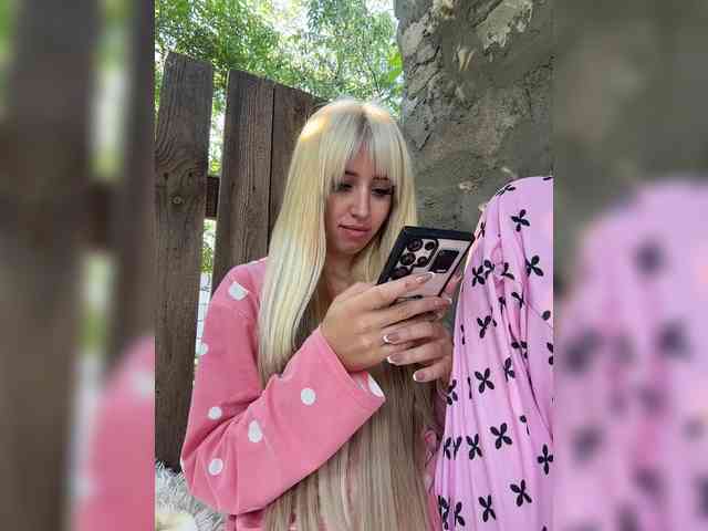 live sex show MiaLiaHot