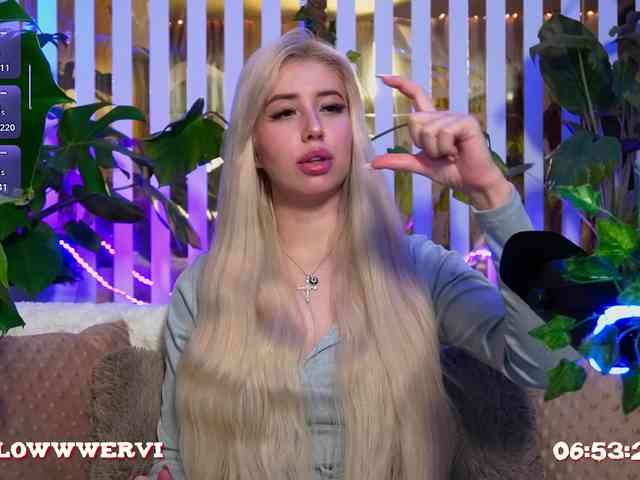 free live cam sex MiaLiaHot