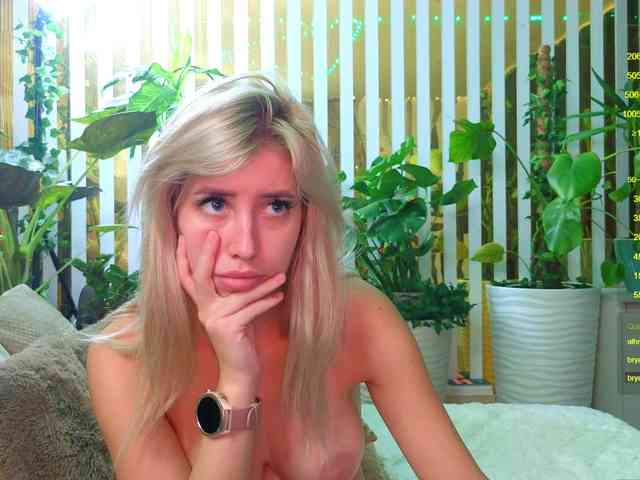 free video chat adult MiaLiaHot