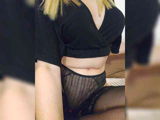 live voyeur MiaLiaHot