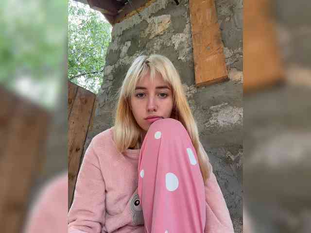 videochat free MiaLiaHot