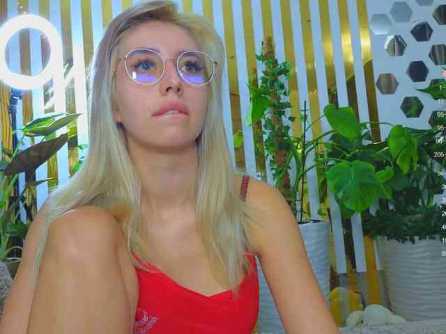 MiaLiaHot