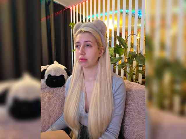 MiaLiaHot Live Webcam on BongaCams