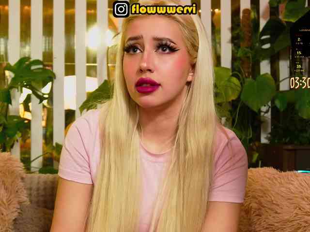 MiaLiaHot Live Webcam on BongaCams