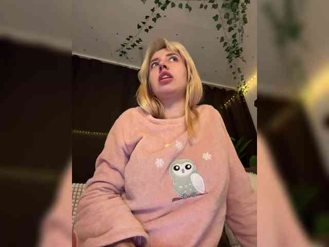 MiaLiaHot