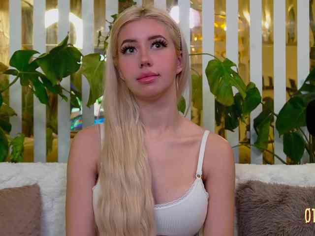 free live cam sex MiaLiaHot