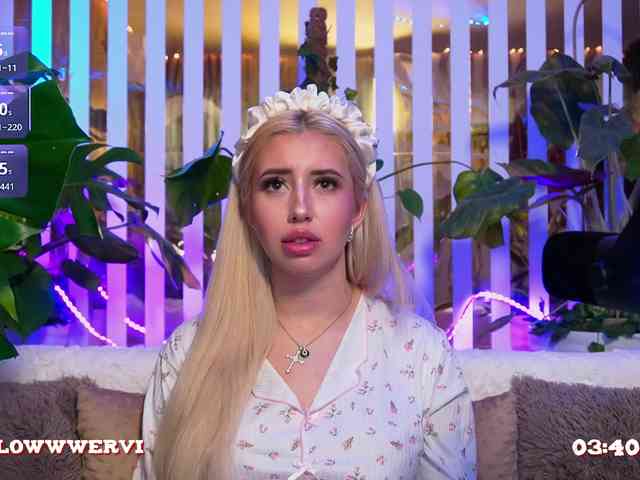 FlowwwerGirl webcam