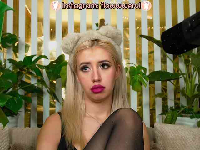 MiaLiaHot Live Webcam on BongaCams