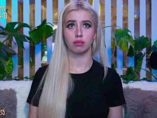 MiaLiaHot Live Webcam on BongaCams