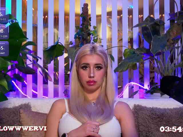 FlowwwerGirl webcam