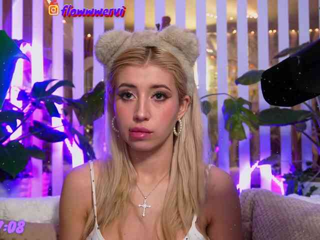 MiaLiaHot Live Webcam on BongaCams