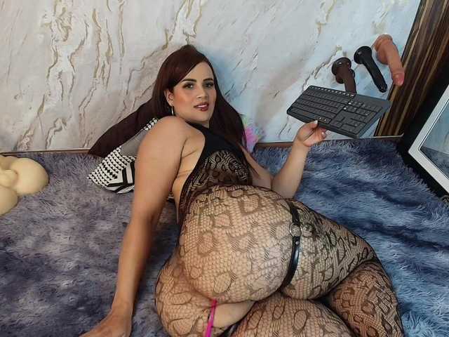 curvymilff's BongaCams show and profile