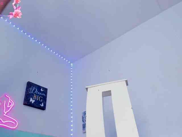 curvymilff webcam