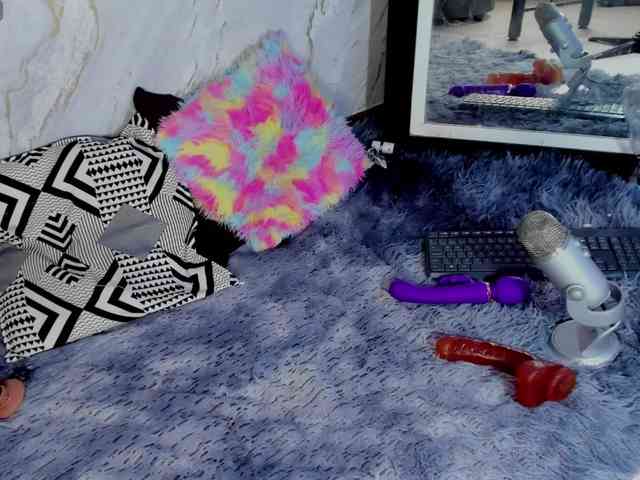 curvymilff webcam
