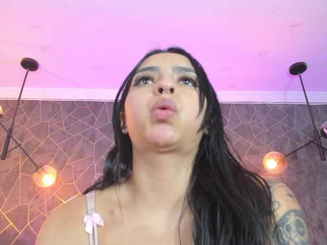 leigh-angels's BongaCams show and profile