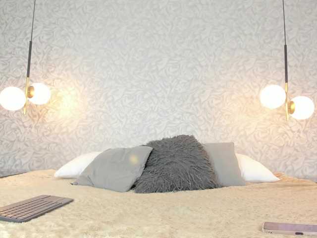 leigh-angels's BongaCams show and profile