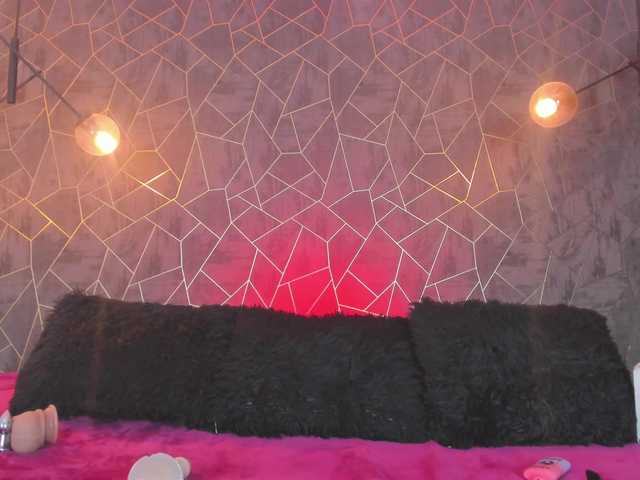 leigh-angels's BongaCams show and profile