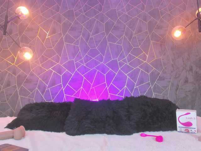 leigh-angels's BongaCams show and profile