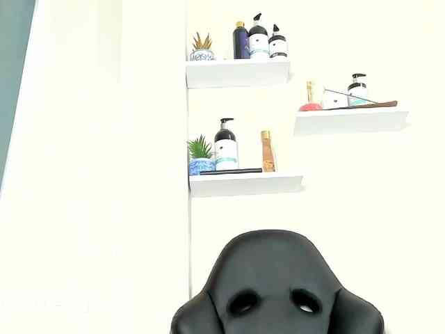kloe-squirts webcam