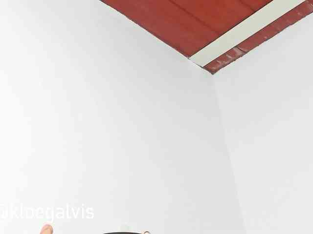 kloe-squirts webcam