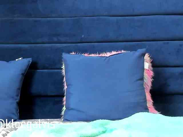 kloe-squirts webcam