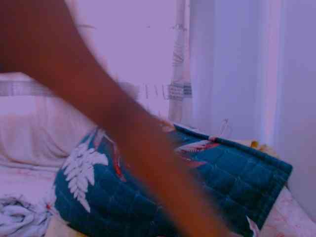 IndianSutraX Live Webcam on BongaCams