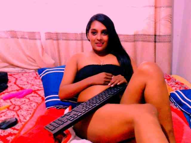 IndianSutraX Live Webcam on BongaCams