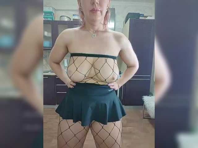 Mandarinka8's BongaCams show and profile