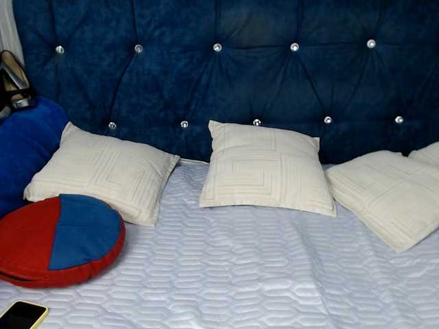 DragonFly7223's BongaCams show and profile