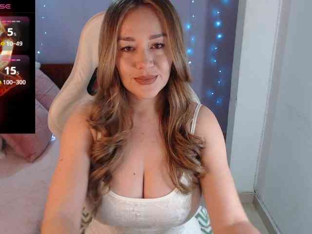 Natysweet22 Live Webcam on BongaCams