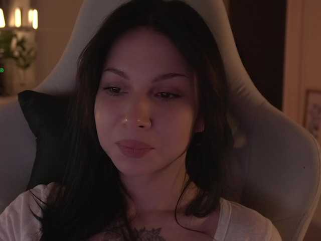 DrammaQueennnn's BongaCams show and profile