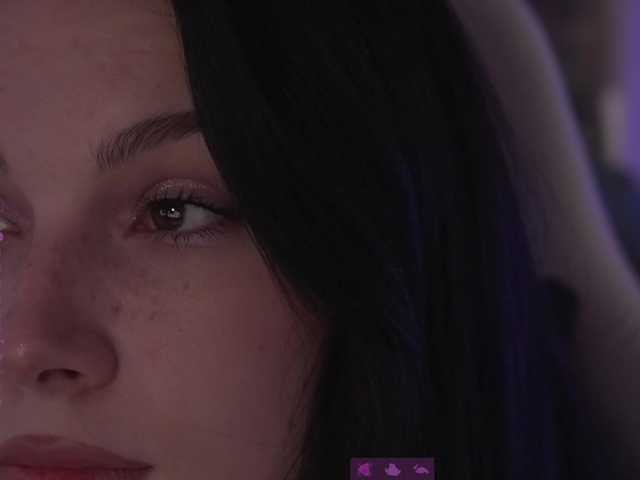 DrammaQueennnn's BongaCams show and profile