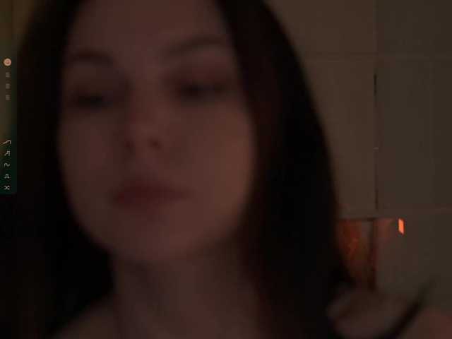 DrammaQueennnn live cam