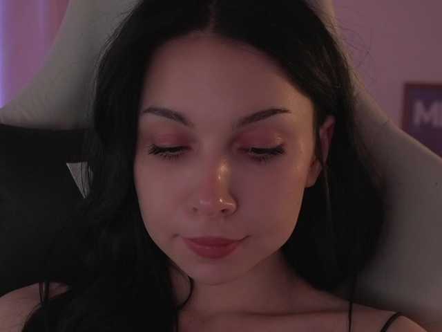 DrammaQueennnn's BongaCams show and profile