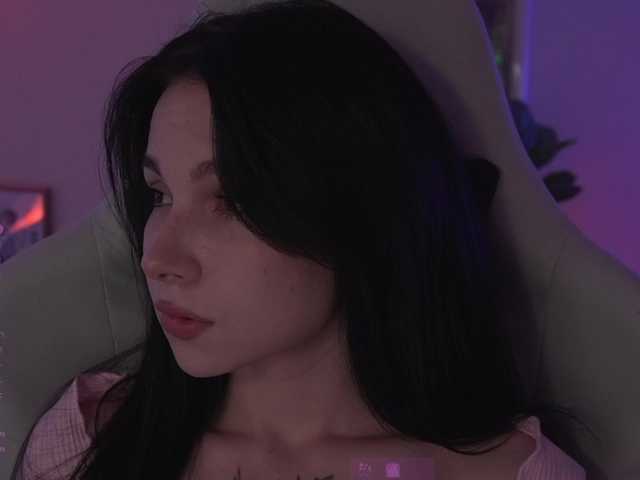 DrammaQueennnn's BongaCams show and profile