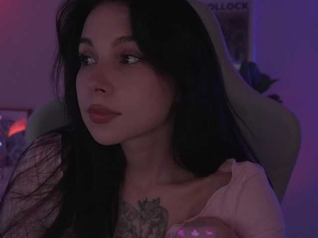 DrammaQueennnn's BongaCams show and profile