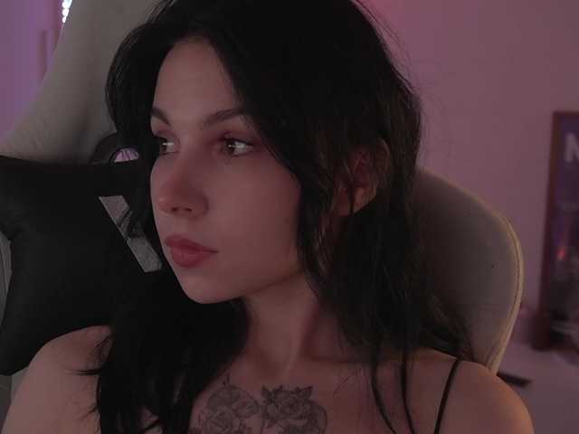 DrammaQueennnn's BongaCams show and profile
