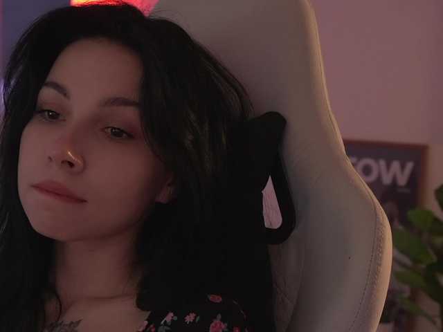 DrammaQueennnn's BongaCams show and profile