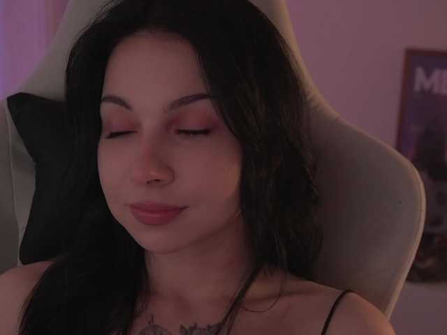 DrammaQueennnn's BongaCams show and profile