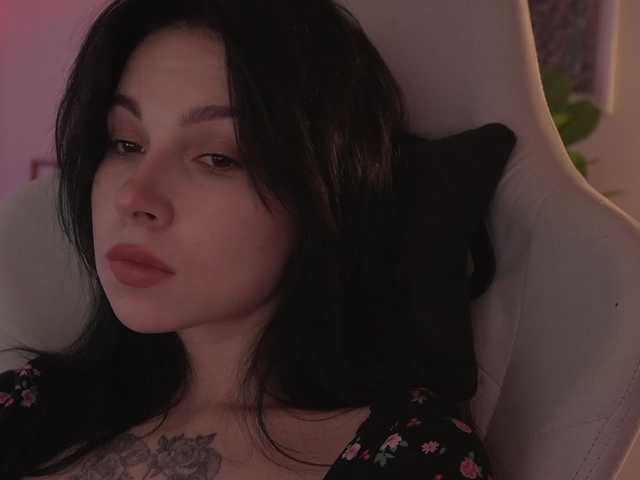 DrammaQueennnn's BongaCams show and profile