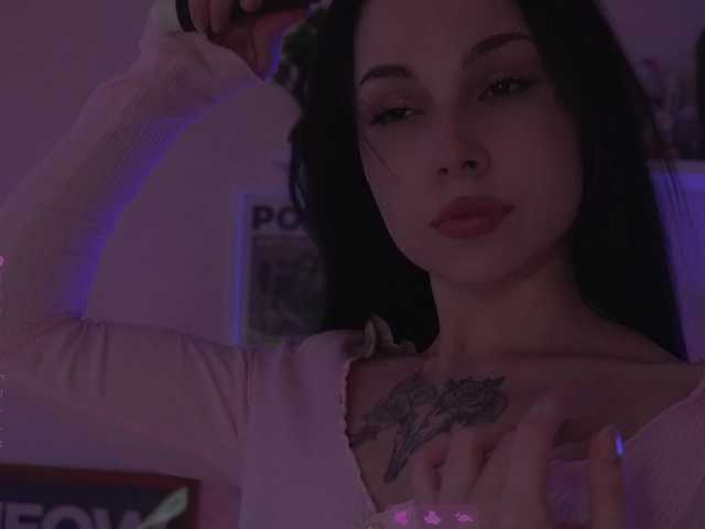 DrammaQueennnn's BongaCams show and profile