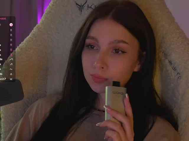 DramaQueen_ webcam