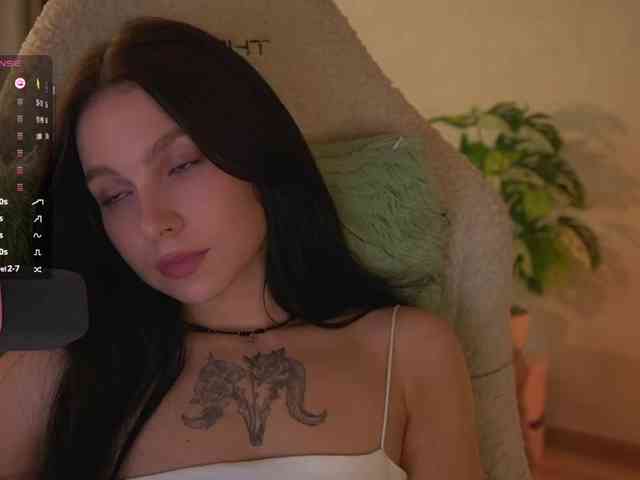 DramaQueen_ webcam