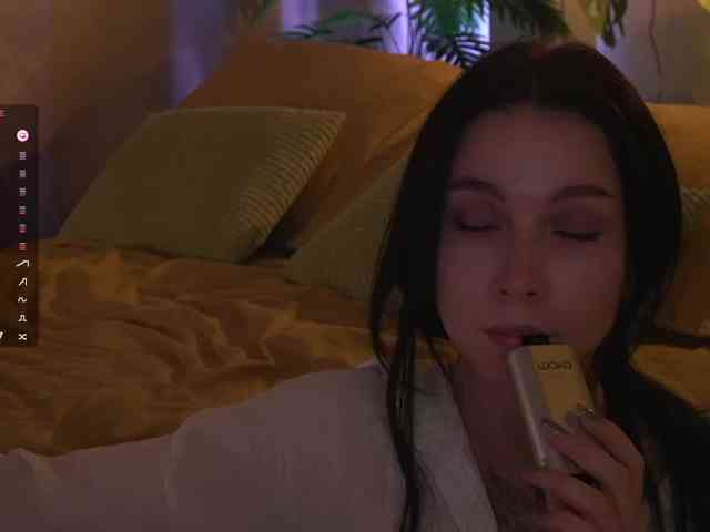 DramaQueen_ webcam