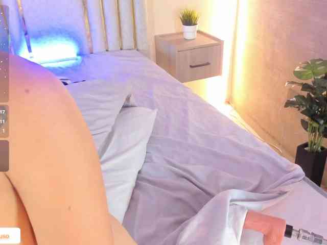 TaniaMilan webcam