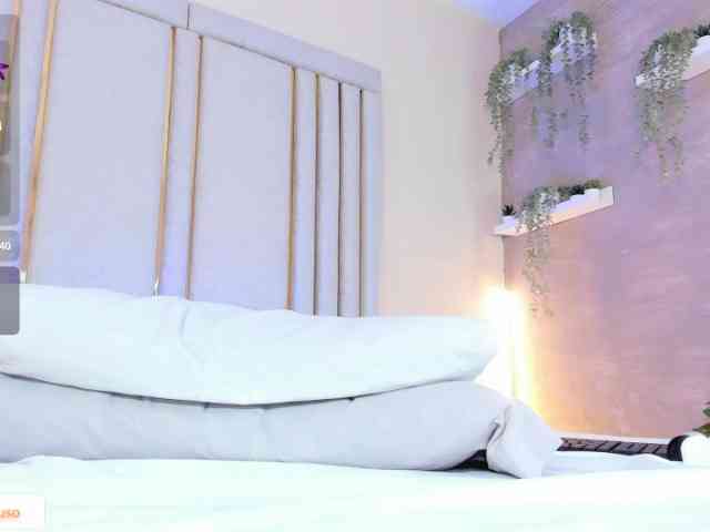 TaniaMilan webcam