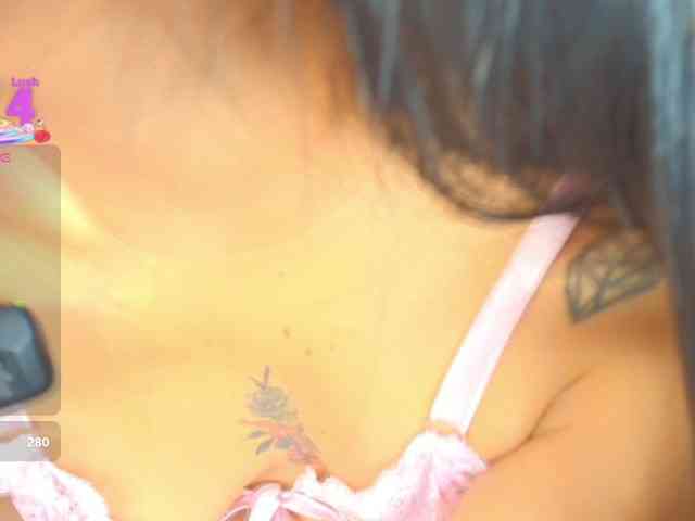 TaniaMilan webcam