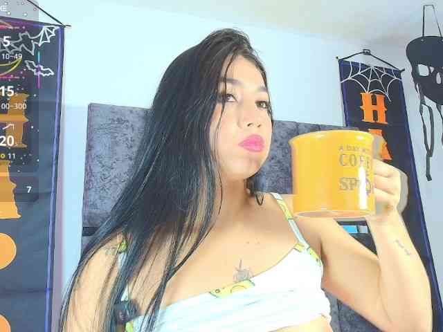 TaniaMilan webcam