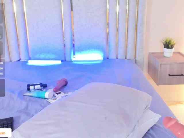 TaniaMilan webcam